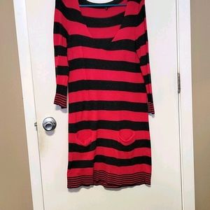 Express size medium (M) sweater dress